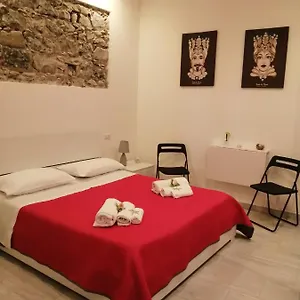 Marvin's Giardini-Naxos